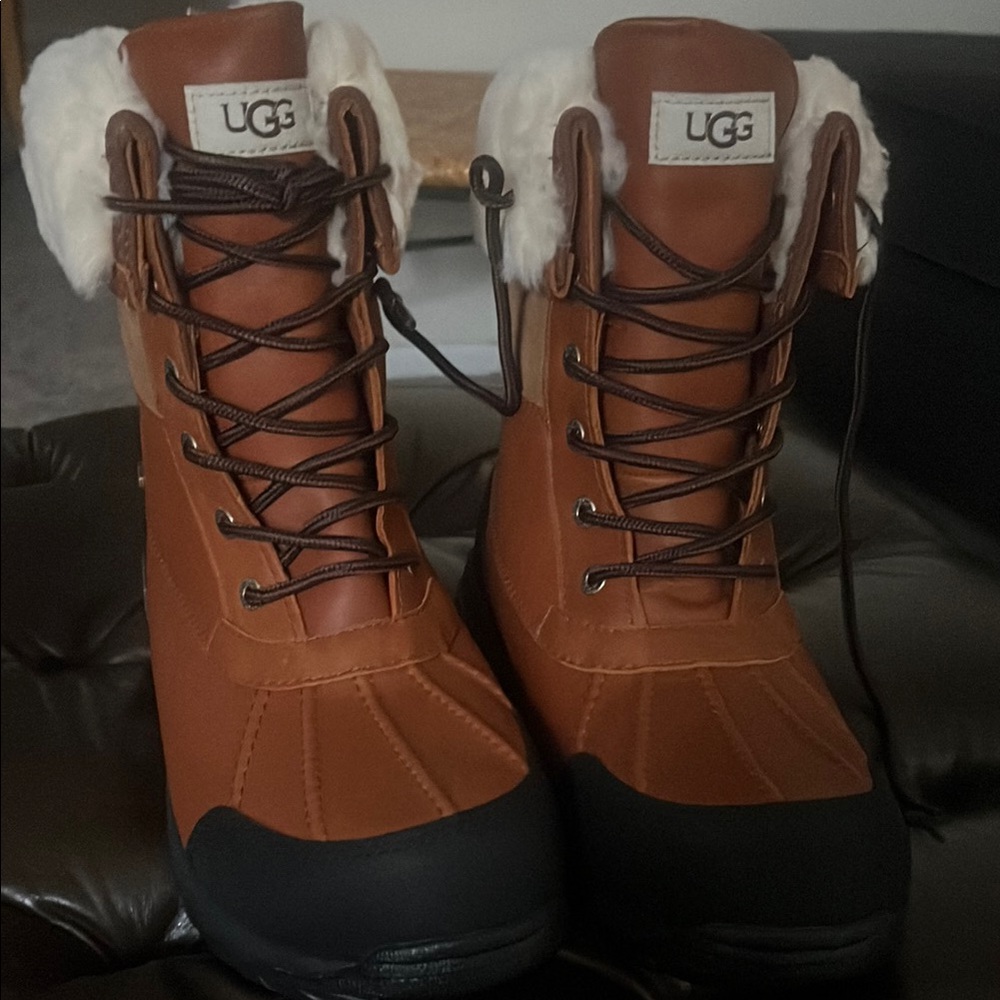 UGG men’s Butte boot, size 12, waterproof Leather cold weather boot